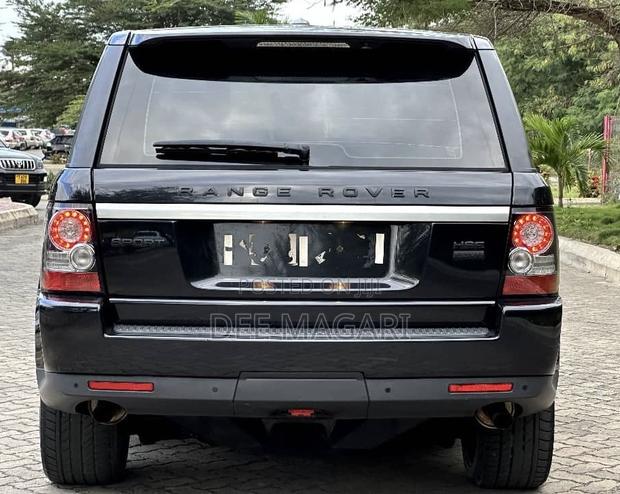 Land Rover Range Rover Sport HSE 4x4 (5.0L 8cyl 6A) 2011 Black