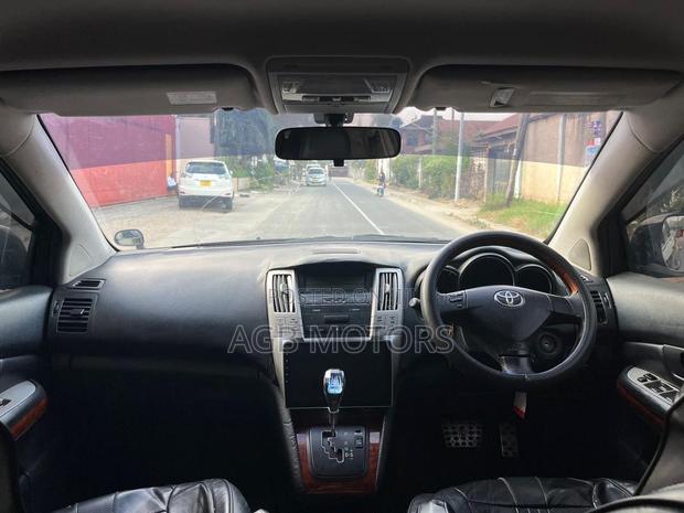 Toyota Harrier 2004 Black