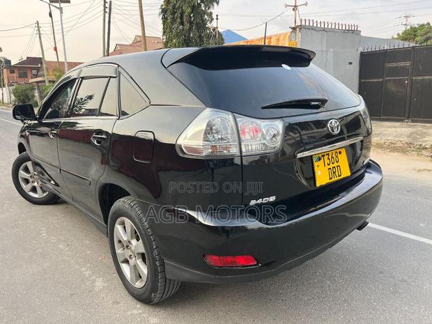 Toyota Harrier 2004 Black