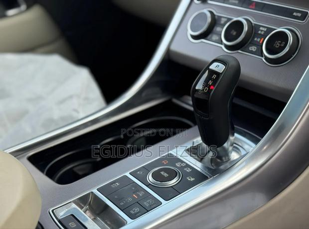 Land Rover Range Rover 2015 White