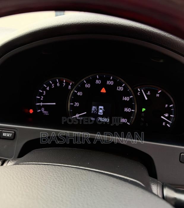 Toyota Crown 2010 Silver