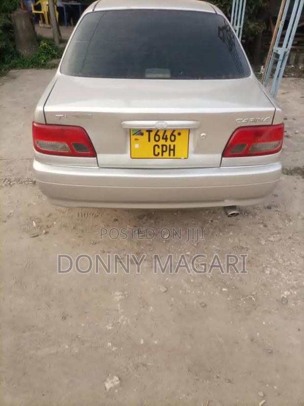 Toyota Carina 1.5 FWD Sedan 2000 Silver