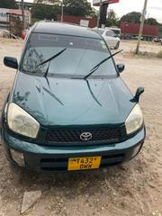 Toyota RAV4 2005 Green for sale