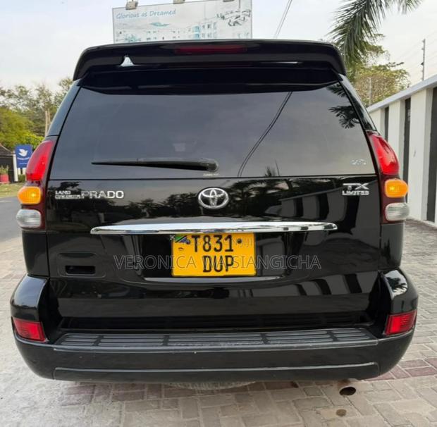 Toyota Land Cruiser Prado 2006 Black