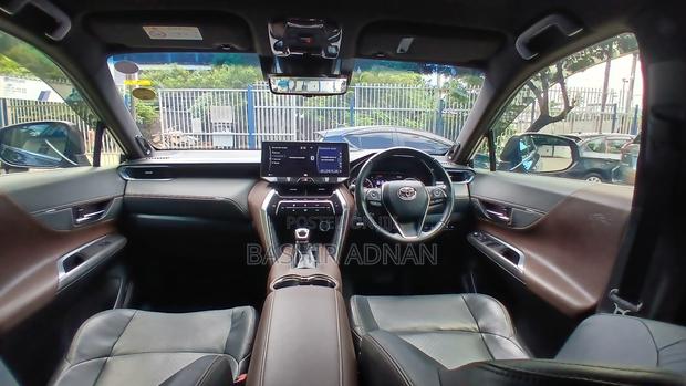 Toyota Harrier 2.0 2020 Black
