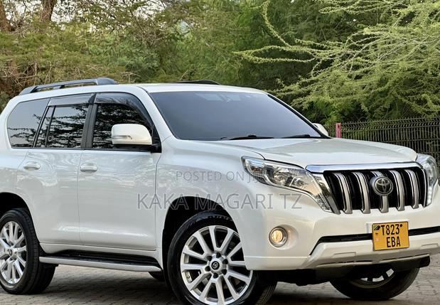 Toyota Land Cruiser Prado 2016 White