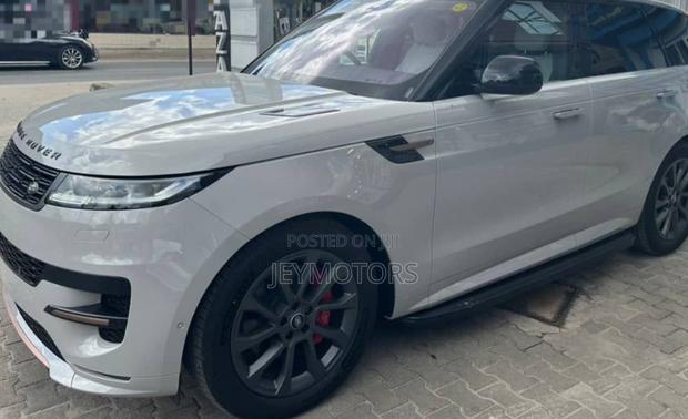Land Rover Range Rover Sport 2022 White