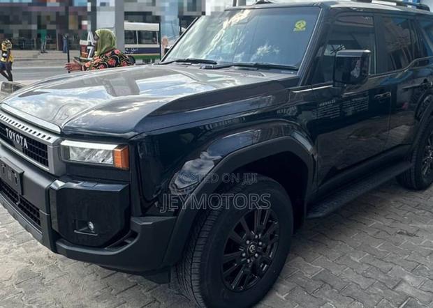 Toyota Land Cruiser Prado 2024 Black