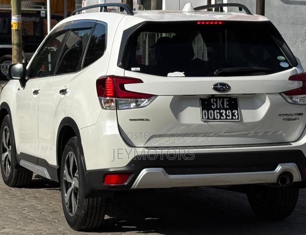 Subaru Forester 2019 White