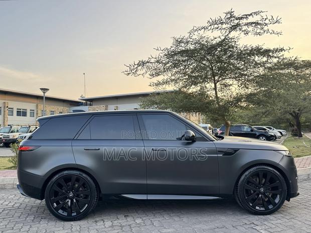 New Land Rover Range Rover Sport 2025 Gray