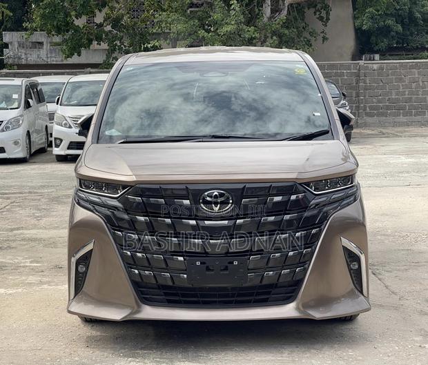 New Toyota Alphard 2024 Gold