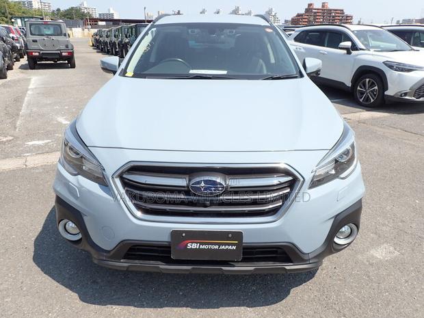 Subaru Outback 2019 Gray