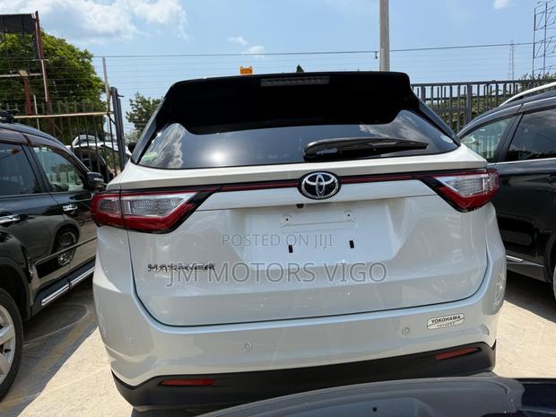 Toyota Harrier 2018 White