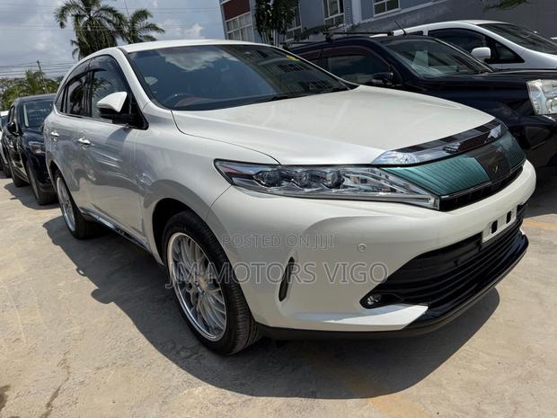 Toyota Harrier 2018 White