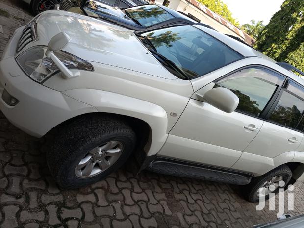 Toyota Land Cruiser Prado 2007 White