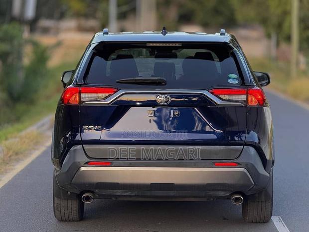 Toyota RAV4 Adventure AWD 2020 Blue
