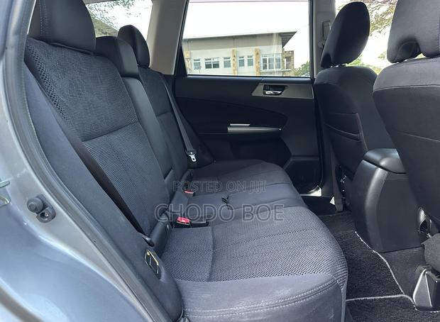 Subaru Forester 2011 Gray