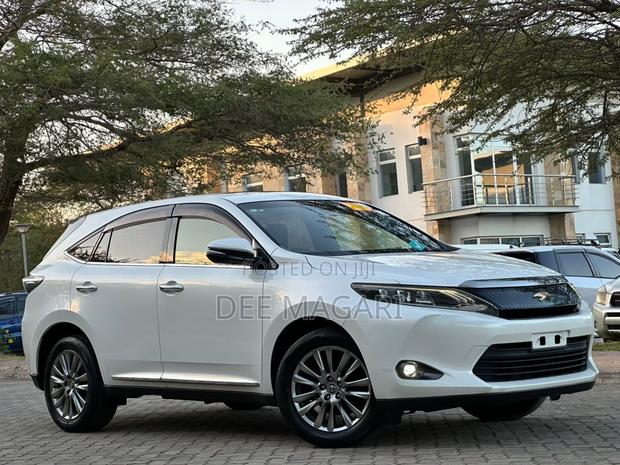 Toyota Harrier 2.0 2015 White