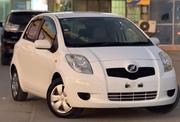 Toyota Vitz 2009 White for sale