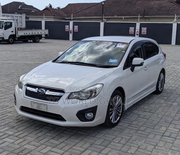 Subaru Impreza 2.0i Hatchback CVT 2012 White