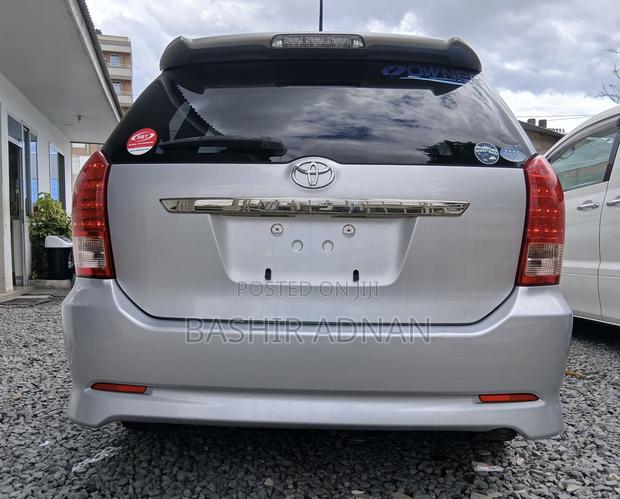 Toyota Wish 2007 Silver