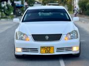 Toyota Crown 2005 White for sale