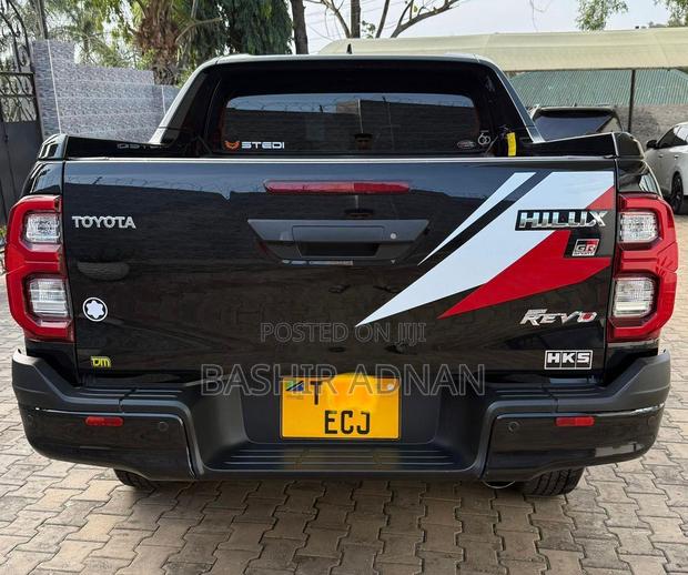 Toyota Hilux Revo Double Cab Deisel 2.8 RWD 2022 Black
