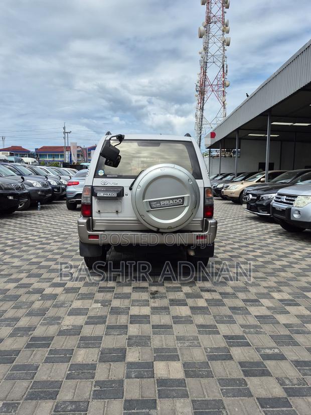 Toyota Land Cruiser Prado 3.0 D-4D 5dr 2001 Silver