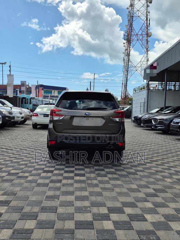 Subaru Forester 2018 Brown