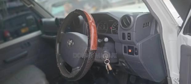 Toyota Land Cruiser 2012 Black