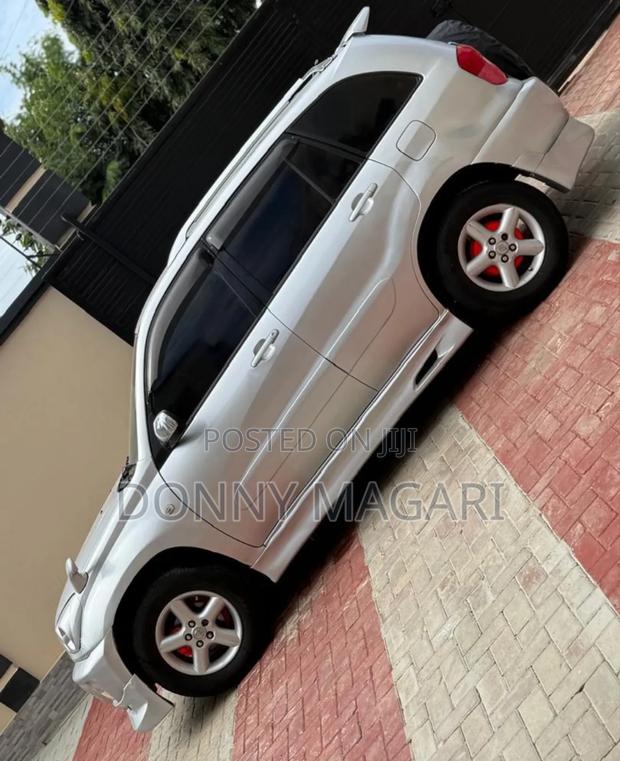 Toyota RAV4 Automatic 2003 Silver