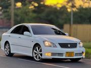 Toyota Crown Royale 2005 White for sale
