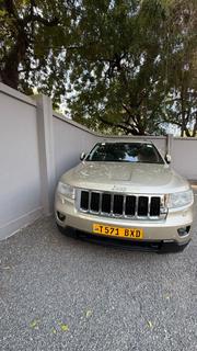 Jeep Grand Cherokee 2011 Gold for sale