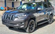 Toyota Land Cruiser Prado 2.8 2017 Gray for sale