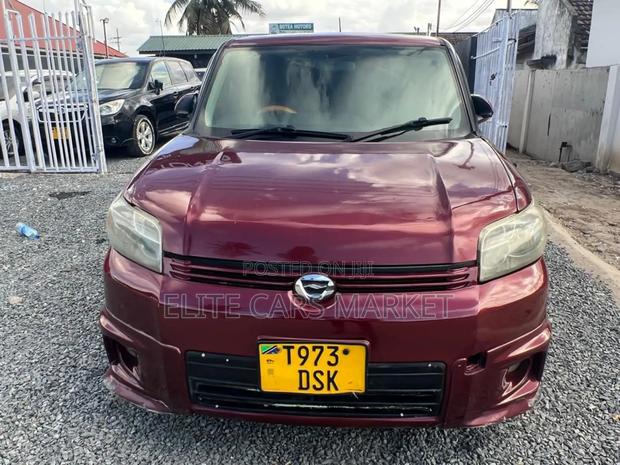 Toyota Rumion 1.5 FWD 2021 Maroon