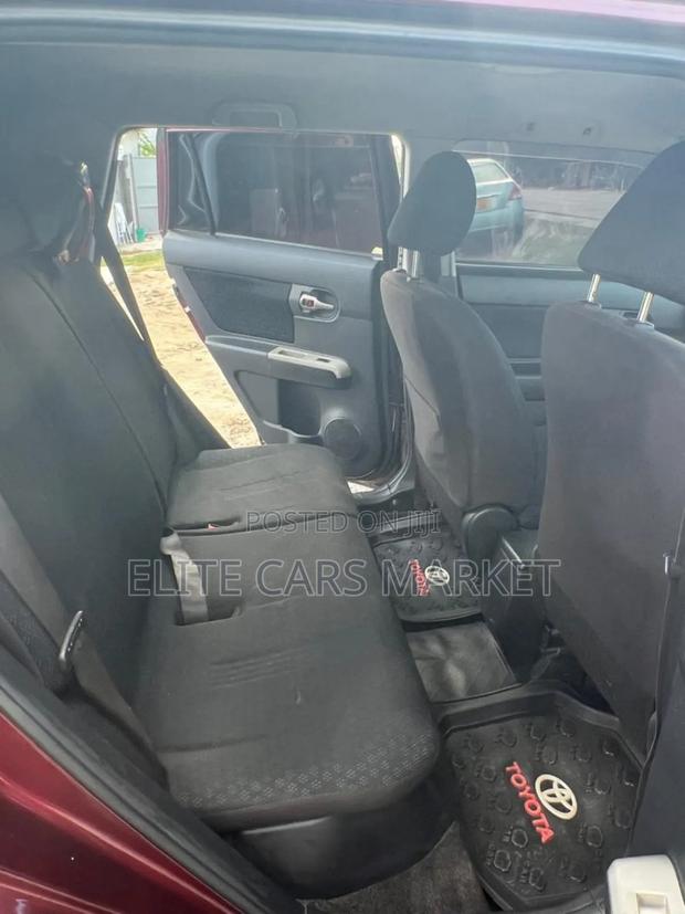 Toyota Rumion 1.5 FWD 2021 Maroon
