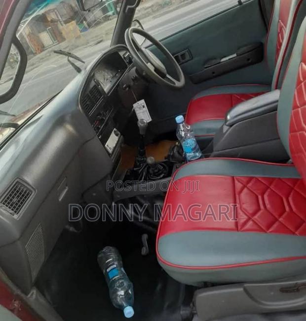 Toyota Hilux 2018 Red