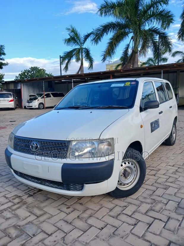 Toyota Probox 2002 White