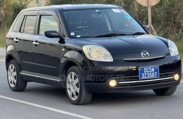 Mazda Verisa 2009 Black