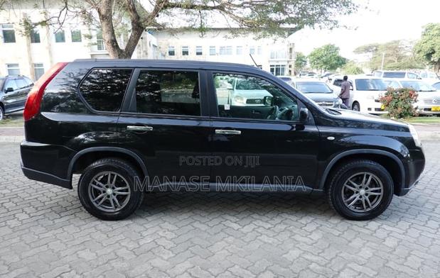 Nissan X-Trail 2010 Black