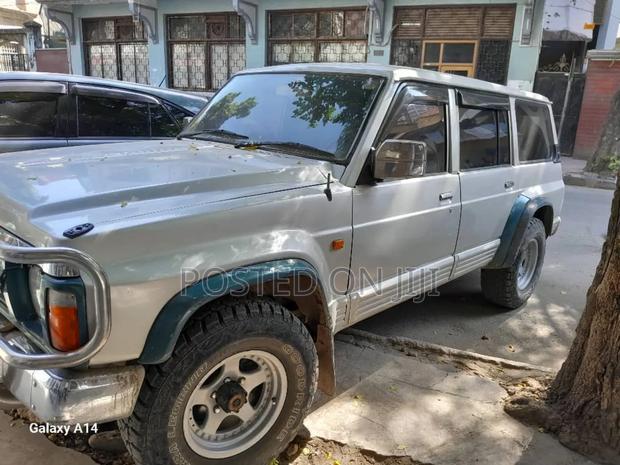 Nissan Patrol 2002 Silver