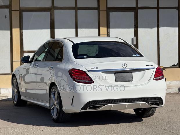 Mercedes-Benz C200 2015 White