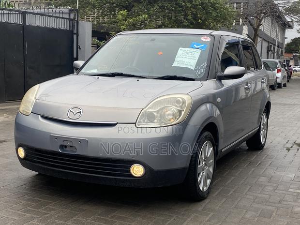 Mazda Verisa 2005 Silver