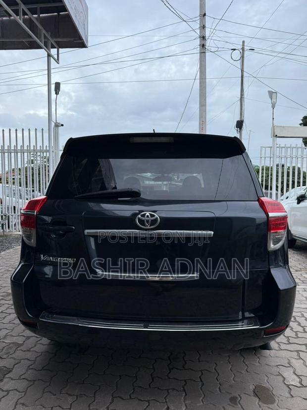 Toyota Vanguard 2010 Black