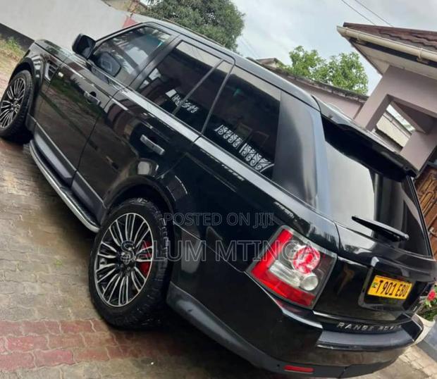 Land Rover Discovery 2010 Black