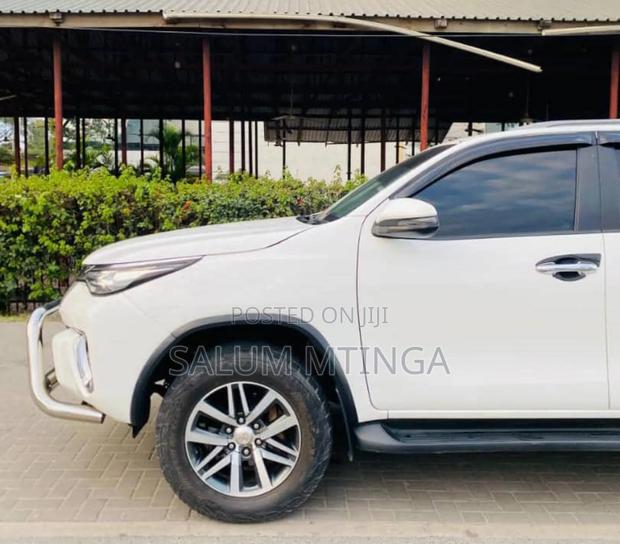 Toyota Fortuner 2018 White