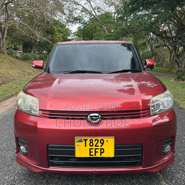 Toyota Corolla Rumion 2009 Red