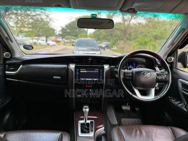Toyota Fortuner 2021 Gray