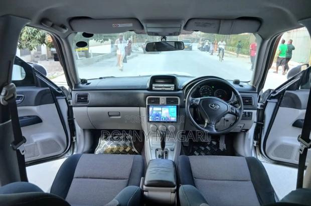 Subaru Forester 2005 Silver