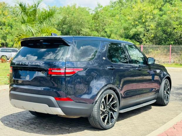 Land Rover Discovery Sport HSE 2018 Blue